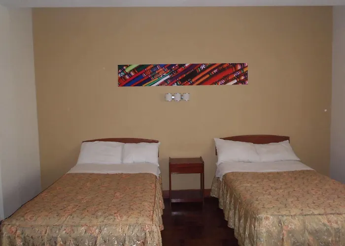 Pensión Pirwa Garcilaso 2*